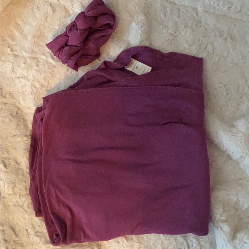 Kate Quinn swaddle & headband